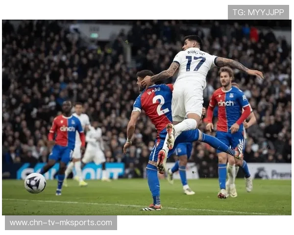 水晶宫3-1大胜阿尔克马尔，萨尔梅开二度重拾锋芒，水晶宫1-4切尔西